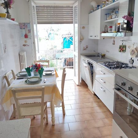 Appartamento La Casa Di Vittoria Rapallo Esterno foto